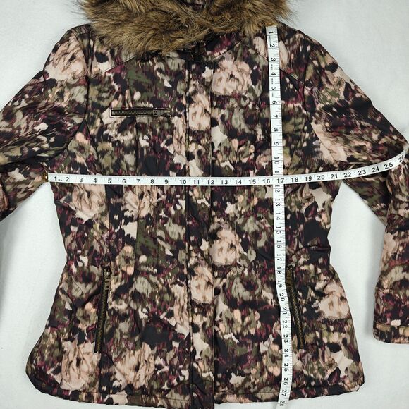 New York & Company Floral Camo Adjustable Waist Puffer Jacket Size L Outdoor - Picture 13 of 13